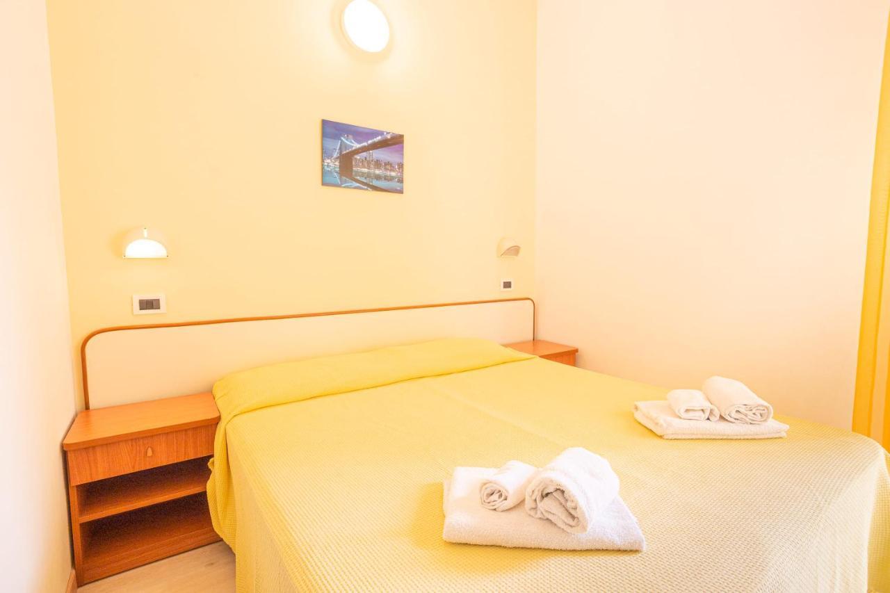 Hotel Paola Garden Bellariva Di Rimini Екстер'єр фото