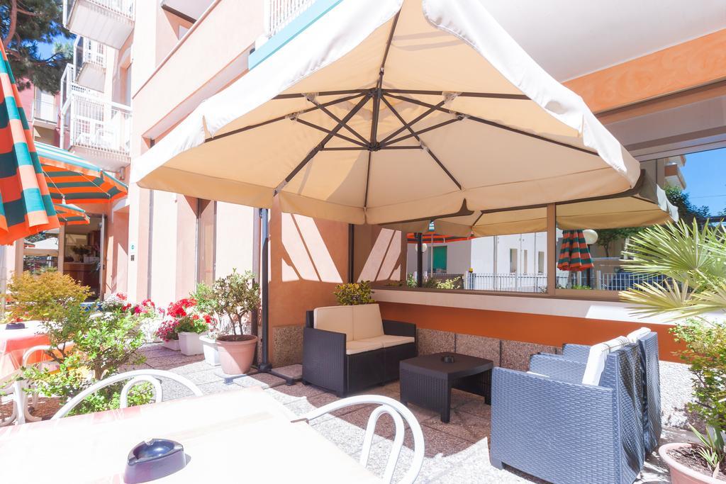 Hotel Paola Garden Bellariva Di Rimini Екстер'єр фото