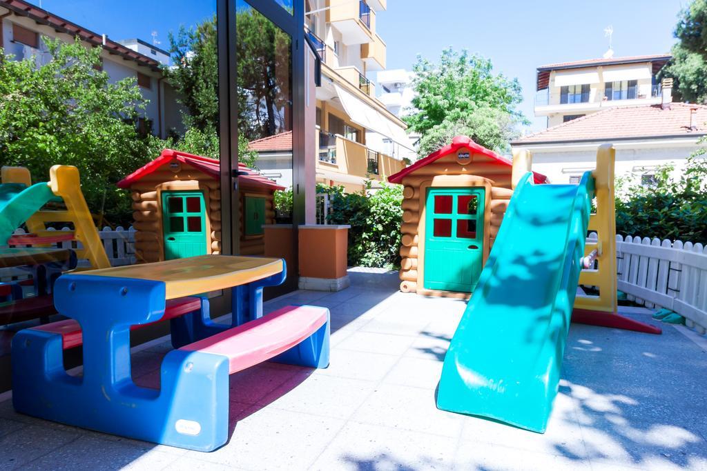 Hotel Paola Garden - Nuova Gestione Bellariva Di Rimini Екстер'єр фото