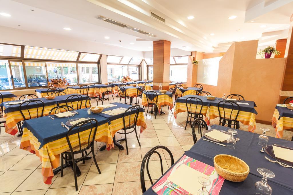 Hotel Paola Garden - Nuova Gestione Bellariva Di Rimini Екстер'єр фото
