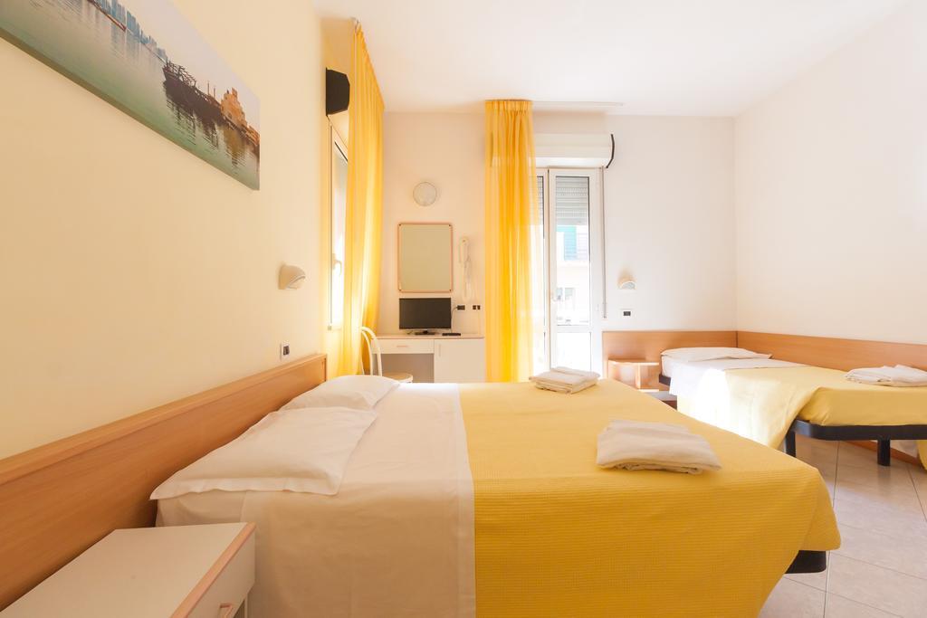 Hotel Paola Garden Bellariva Di Rimini Екстер'єр фото